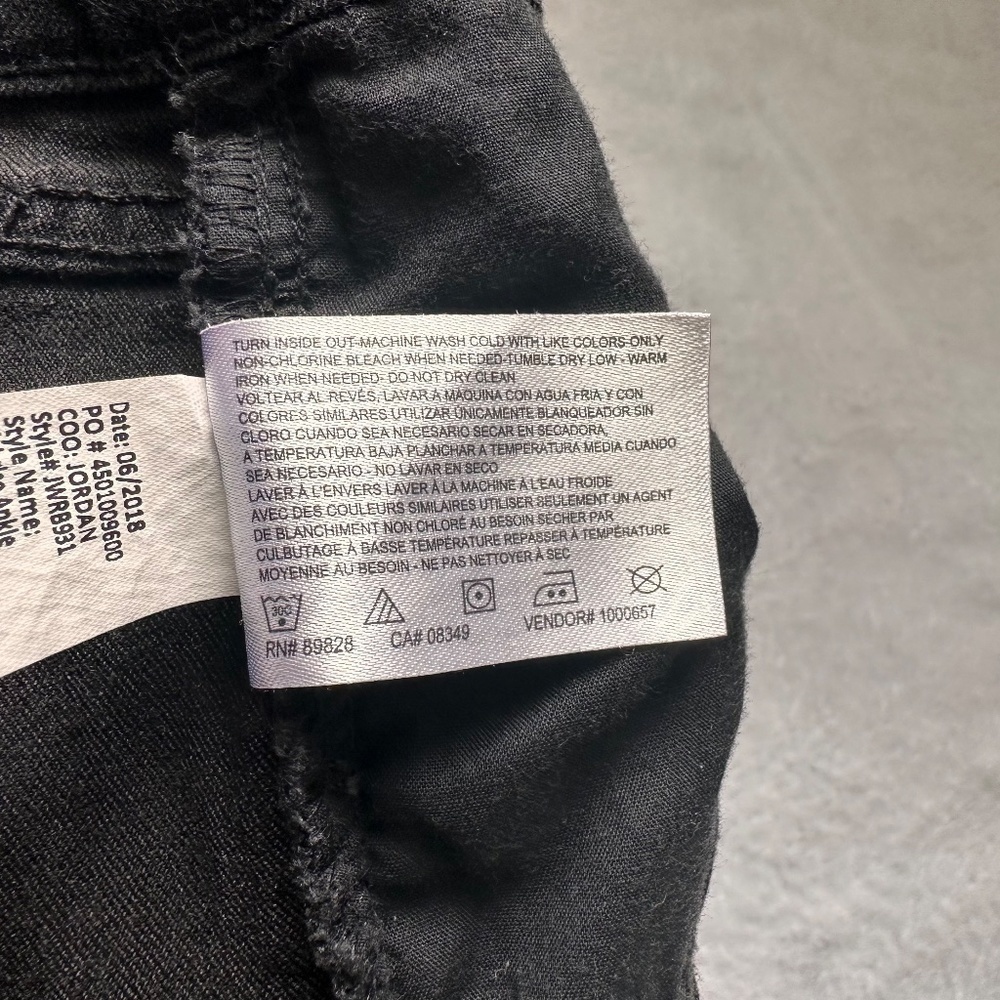 William Rast High-Rise Sculpted Zip Ankle Skinny Jeans Size 32 Faded Black - Picture 15 of 16